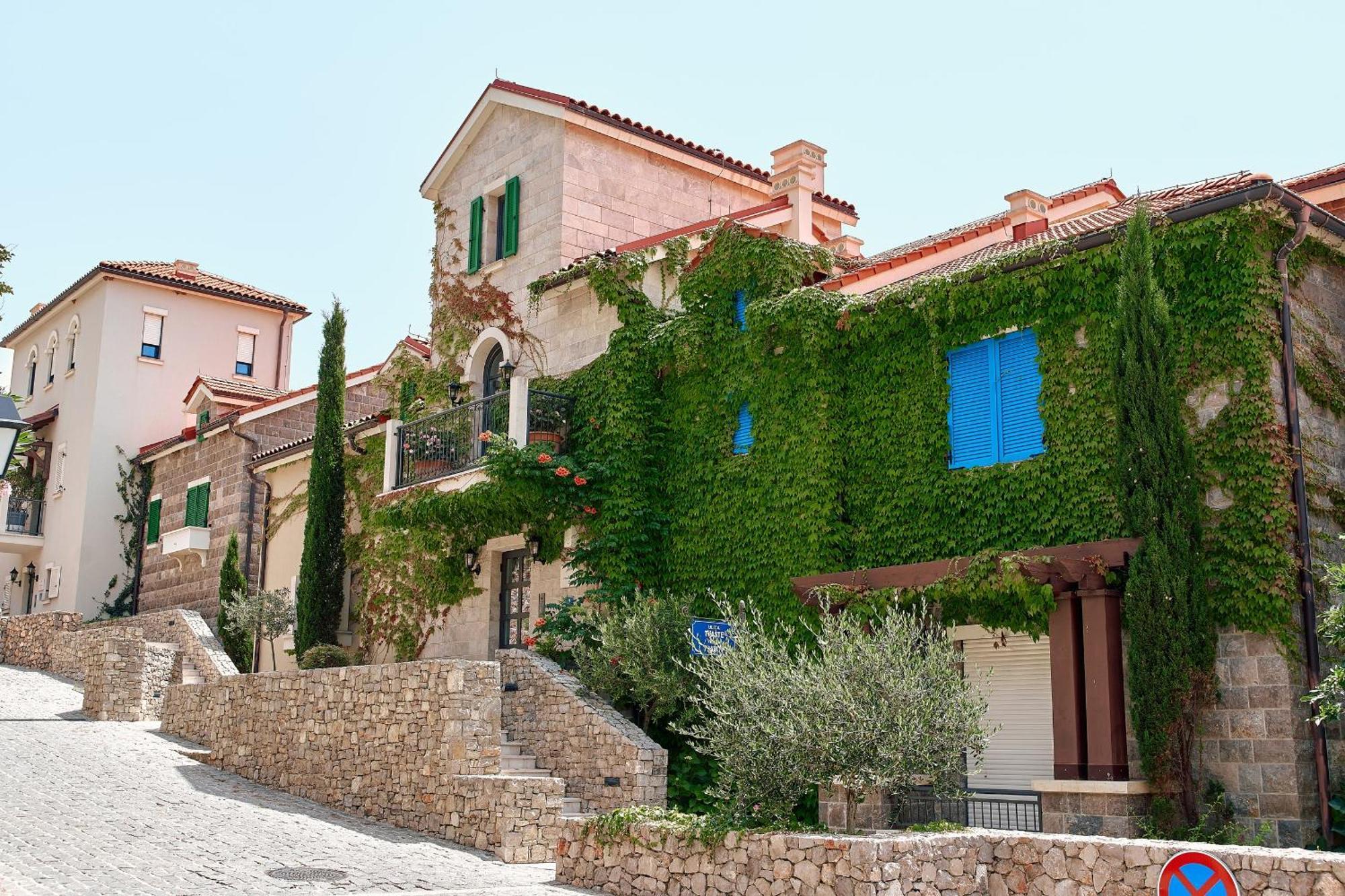 Lustica Apartments Marina Tivat Extérieur photo